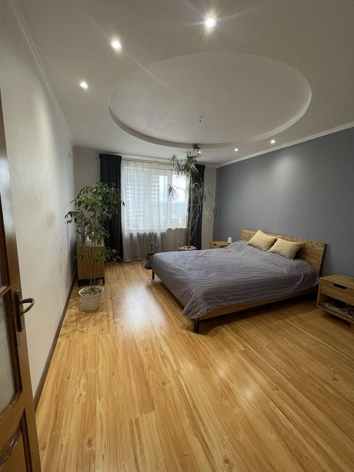 3х кім кв вул Бальзака початок Троєщини Київ - зображення 2