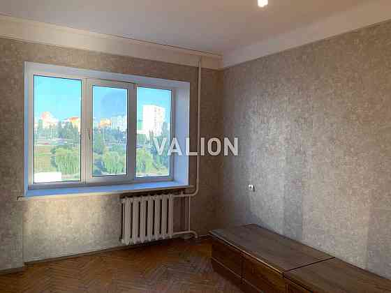 Продаж 3-кім. квартири Дніпровський, Русановка, по вул. Ентузіастів. Київ