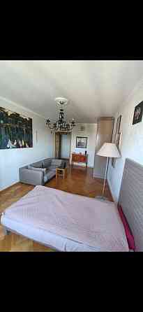 Продам 4 х ком кв ул Ф. Пушенои, Святошинский рн, м. Академгородок Київ