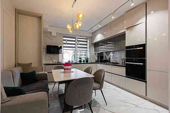 Продаж  3к квартири з дизайнерським ремонтом Львов