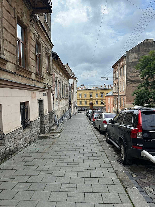 Продаж 1/3 будинку на 2дві сім'ї з гаражем та ділянкою, на 2 квартири Львов - изображение 1
