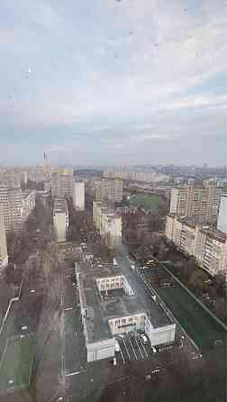 Продам 4-кімнатну квартиру в ЖК Варшавський KA Київ