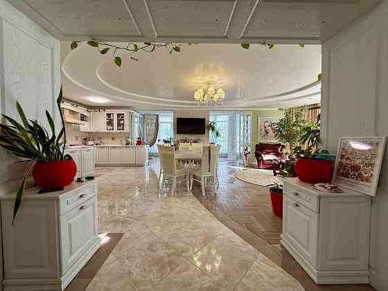 Простір, який надихає 122 м2 комфорту і свободи на ідеальному поверсі Крихівці