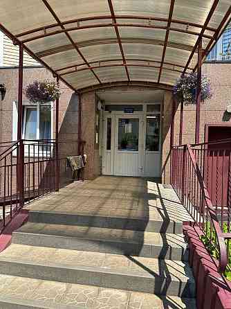 Двухкомнатная Яблонськой  срочно продам Київ