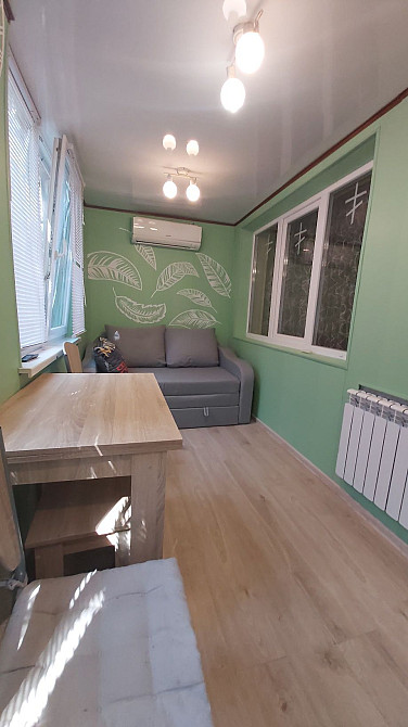 Продам 2 комнатную с увеличенной кухней, недалеко от метро Харьков - изображение 2