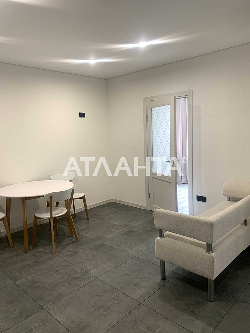 Предлагается евро двушка 2 ком квартира  на улице Сахарова Крижанівка - изображение 1