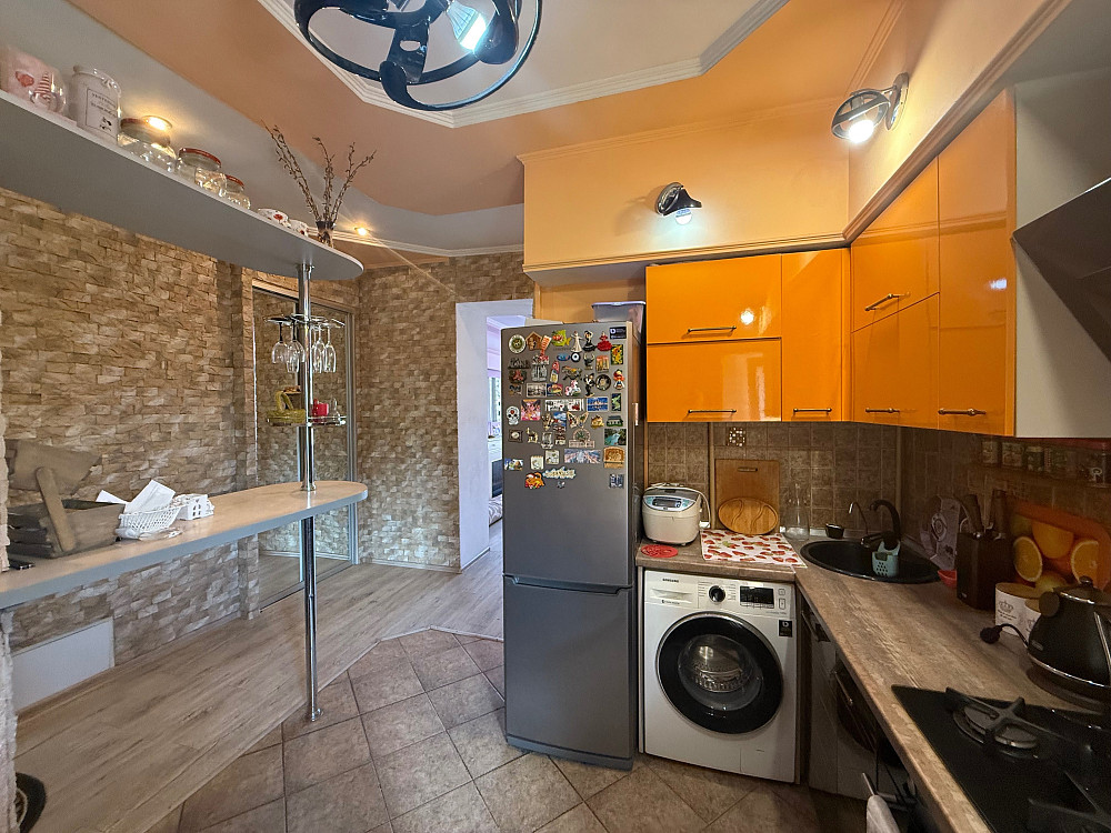 3 комнатная с ремонтом на Разумовской Одесса - изображение 8