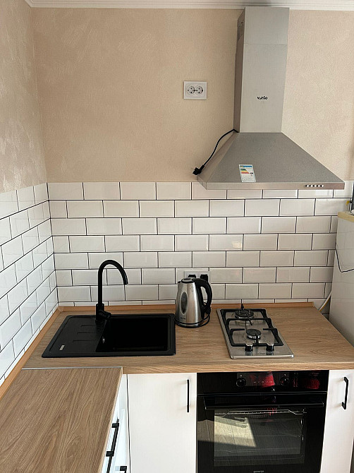 Квартира однокімнатна з ремонтом машбуд Сміла - зображення 1