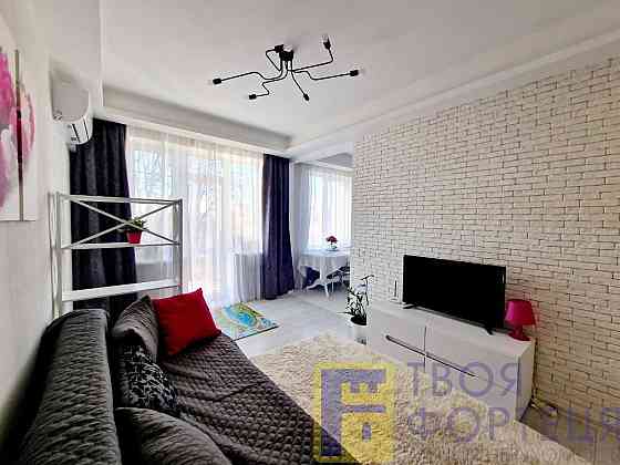 Сдам двухкомнатную квартиру внизу пр. Кирова, Поля с капремонтом. Днепр