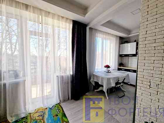 Сдам двухкомнатную квартиру внизу пр. Кирова, Поля с капремонтом. Днепр