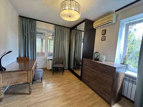 Однокімнатна з ремонтом та меблями! Сертифікат+ Київ