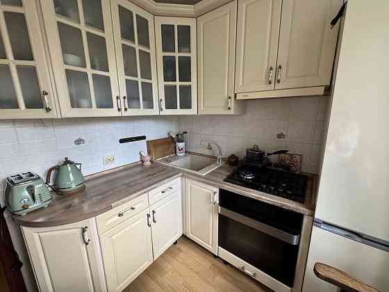 Однокімнатна з ремонтом та меблями! Сертифікат+ Київ