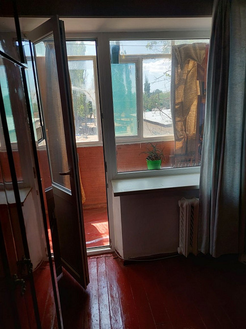 Сдаю однокомнатную квартиру без мебели в Октябрьском. Миколаїв - зображення 3