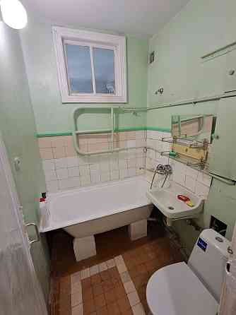 Продаж 2 кімнатної поруч з метро Святошино,вул.Івана Крамського 4 Київ