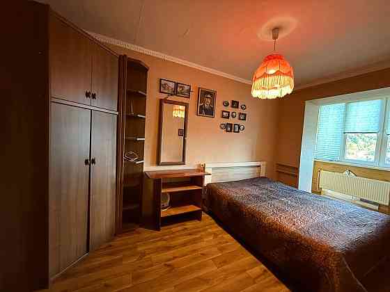 Продам 2-кімнатну. Вул. Фестивальна Чернівці