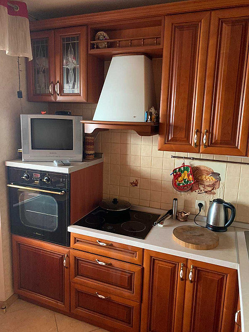 Деснянський Троєщина Бальзака 18 ремонт меблі техника 9 поверх чудова Київ - зображення 2