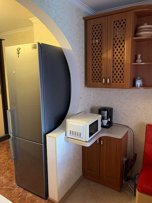 Деснянський Троєщина Бальзака 18 ремонт меблі техника 9 поверх чудова Київ - зображення 4