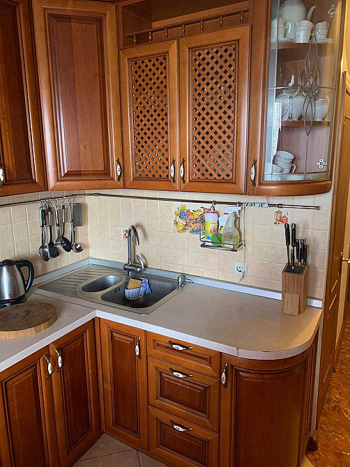 Деснянський Троєщина Бальзака 18 ремонт меблі техника 9 поверх чудова Київ - зображення 3