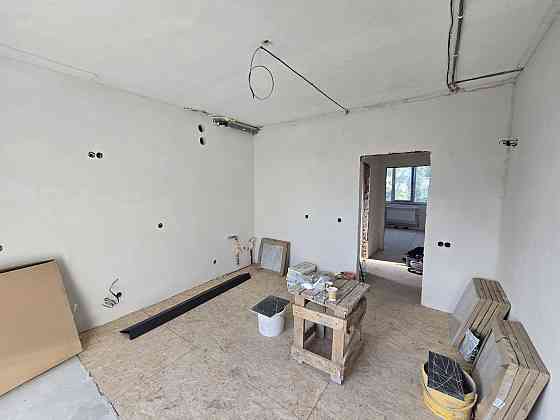 Продам квартиру з ремонтом 50% в центрі  міста Коломия