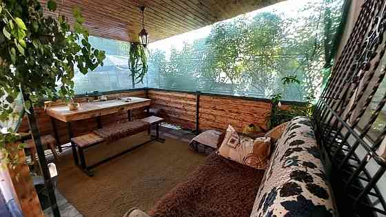 ПРОДАМ 2-кімнатну квартиру на землі в самому центрі м.Самар.

Площа кв Самары