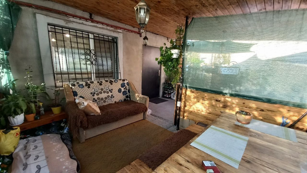 ПРОДАМ 2-кімнатну квартиру на землі в самому центрі м.Самар.

Площа кв Самари - зображення 1