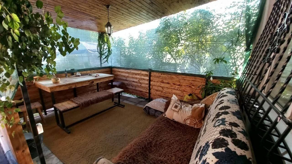 ПРОДАМ 2-кімнатну квартиру на землі в самому центрі м.Самар.

Площа кв Самари - зображення 3