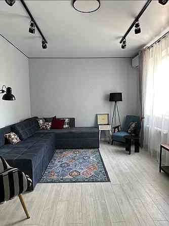 Продам 2-кімнатну квартиру в центрі Ірпеня,Новий дизайнерський ремонт Ирпень