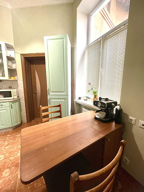 Продаж 2кімнатної квартири з ремонтом в центрі міста Львов - изображение 2