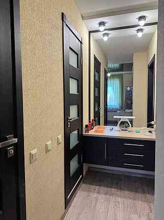 Продам 1 ком. Каменское, левый берег, 11 мкр. Кам`янське (Запорізька обл.)