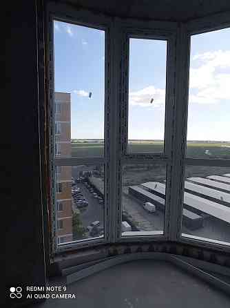 Продам двухкомнатную "Цветной Бульвар" Чорноморськ