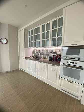 Сдается 3к квартира в Харькове, центр города. Метро научная Харьков