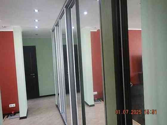 Оренда 3х кімнатної квартири студії біля метро "Героїв Дніпра".Видова. Киев