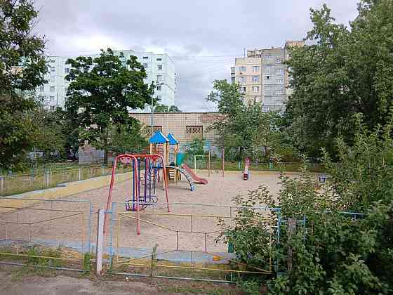 Оренда 3х кімнатної квартири студії біля метро "Героїв Дніпра".Видова. Киев