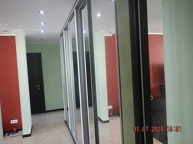 Оренда 3х кімнатної квартири студії біля метро "Героїв Дніпра".Видова. Киев - изображение 1