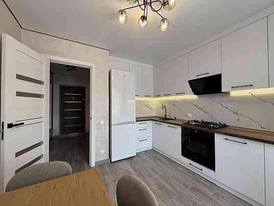 Стильна та НОВА 1/х квартира Бам Тернополь