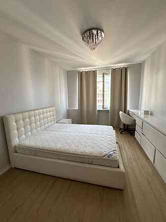 3-кімн. квартира без комісії, Печерськ, центр, бул.Лесі Украінки 21а Киев