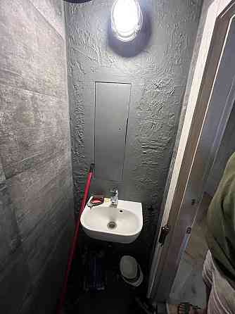 Здається велика квартира метро Лівобережна вул Флоренції 1/11 совмін Киев