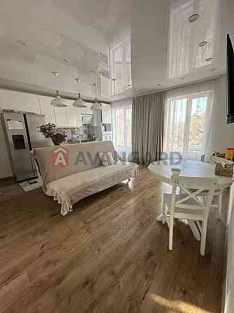 Трикімнатна квартира біля озера! Кам`янське (Запорізька обл.)