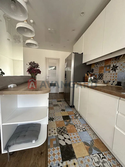 Трикімнатна квартира біля озера! Кам`янське (Запорізька обл.) - зображення 2