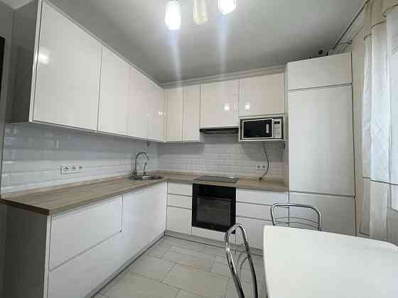 Продаж 3 кім.кв., вул.Гмирі 18, метро 7 хв. Київ