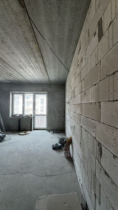 Продаж чорнової 4 кімнатноі квартири . Ужгород - изображение 4