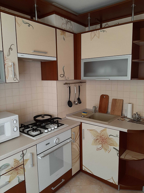 2-х кім. квартира р-н ЛПЗ з меблями і побутовою тех-ою. Житловий стан. Луцьк - зображення 8