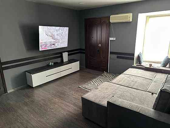 3-комн.кв. в Центре/ фасадная/ 2 входа Одесса