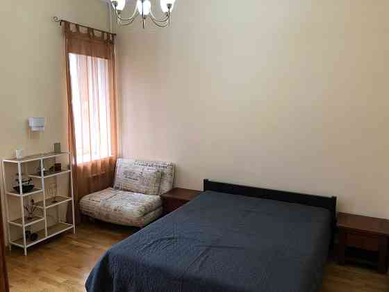 1-к квартира з ремонтом та технікою, метро Деміївська( 7 хвилин пішки) Киев