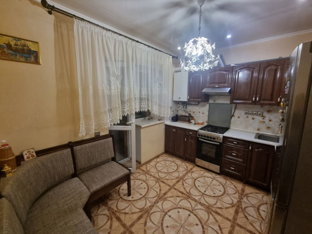 Оренда 2к.кв Довженка Ивано-Франковск - изображение 2