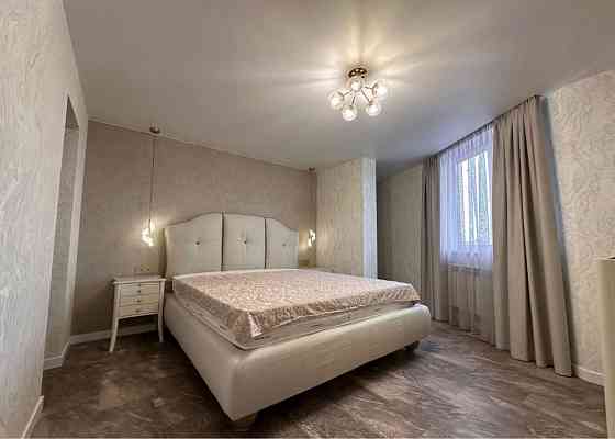 1-к квартира, вул. Ахматової 46 Киев