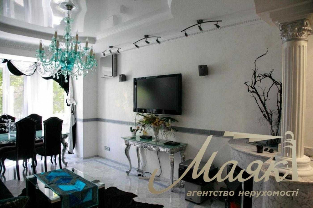 Аренда 3-х комнатной квартиры в центре города с парковкой, Бессарабка Киев - изображение 2