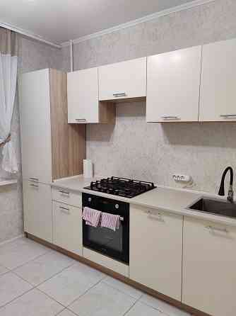 Здаю 2-кімн квартиру 51м² Святошинський р-н,, вул. В. Кікабідзе 15 Киев