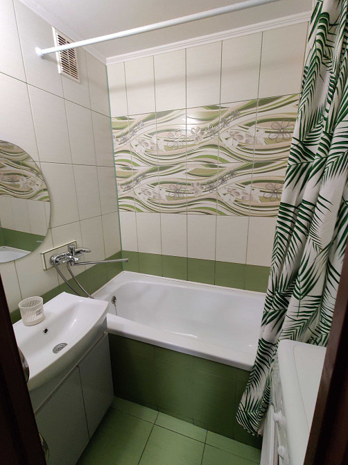 Здаю 2-кімн квартиру 51м² Святошинський р-н,, вул. В. Кікабідзе 15 Киев - изображение 2