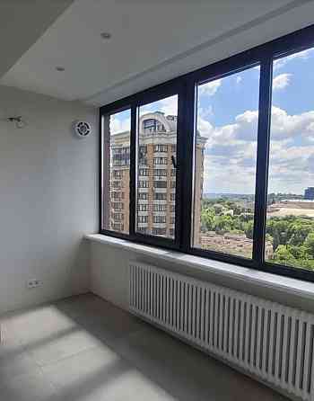 Продаж 3к квартири 101 кв. м на бул. Лесі Українки 21А Київ